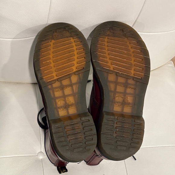 Dr. Martens Unisex Smooth Leather Cherry Red Burgundy 1460 Lace Up Boots 7USL - Picture 8 of 10